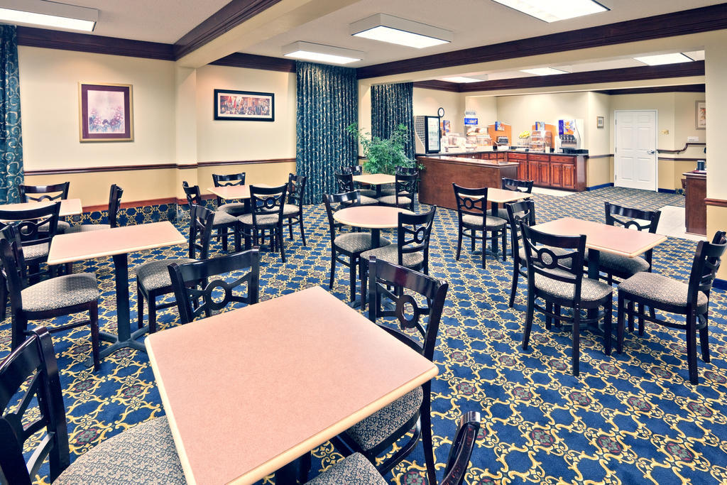 Days Inn & Suites By Wyndham Tahlequah Restaurant billede
